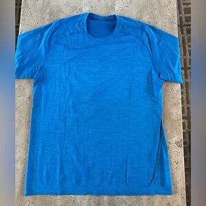 lululemon athletica Metal Vent Tech Blue Short Sleeve Tee
